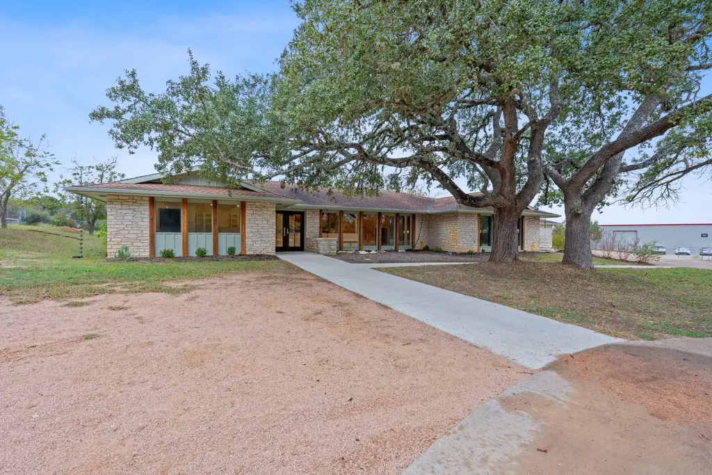 13617 Fitzhugh Road, Austin