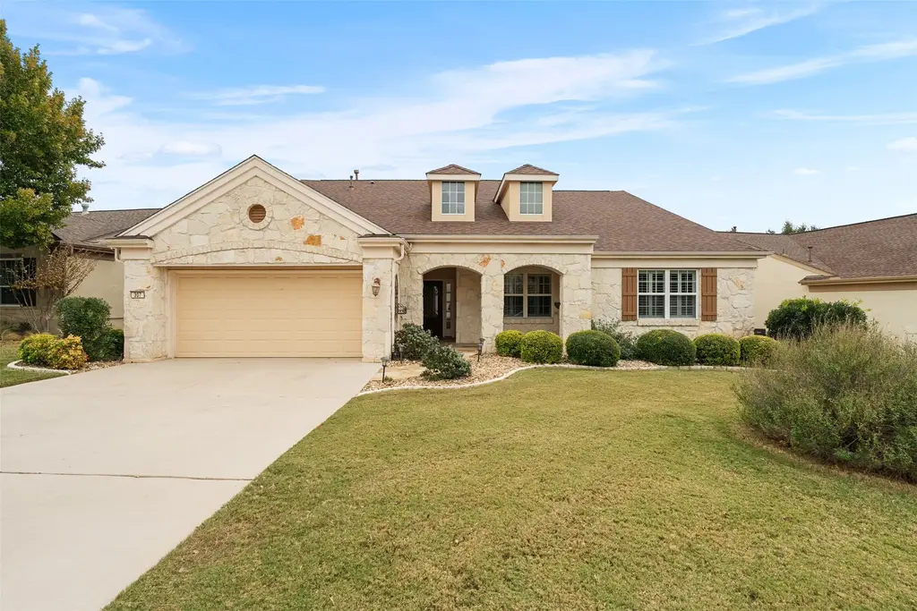 307 Armstrong Drive, Georgetown