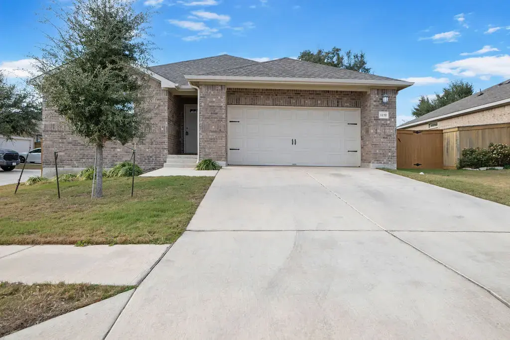 1237 Oak Chase Way, Leander