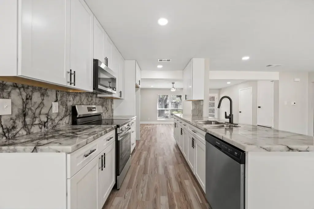 1313 Redbud Trail, Lockhart