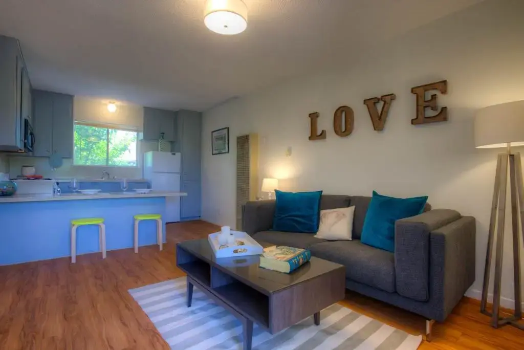 302 E 34th Street 103, Austin