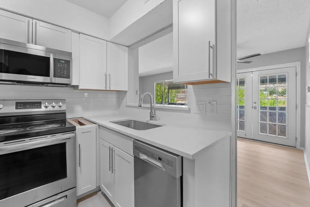 8903 Parkfield Drive 203, Austin