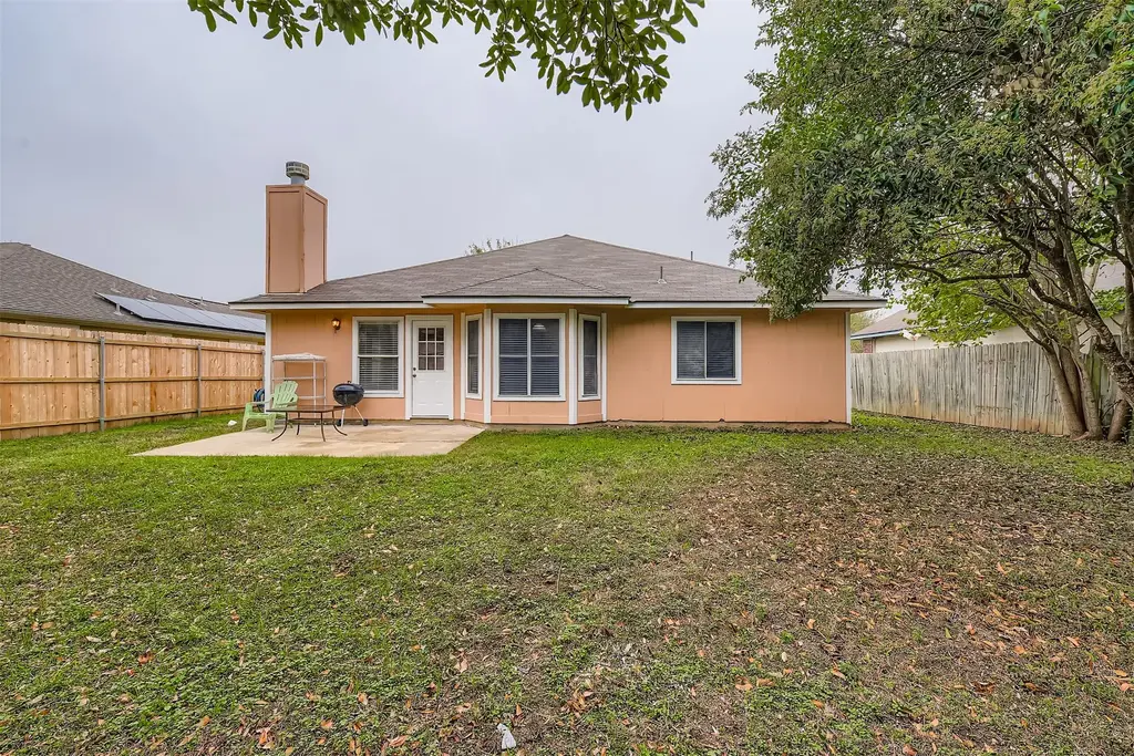 441 Keystone Loop, Kyle