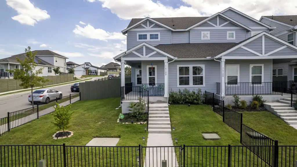 16722 Sonoma Breeze Drive, Manor
