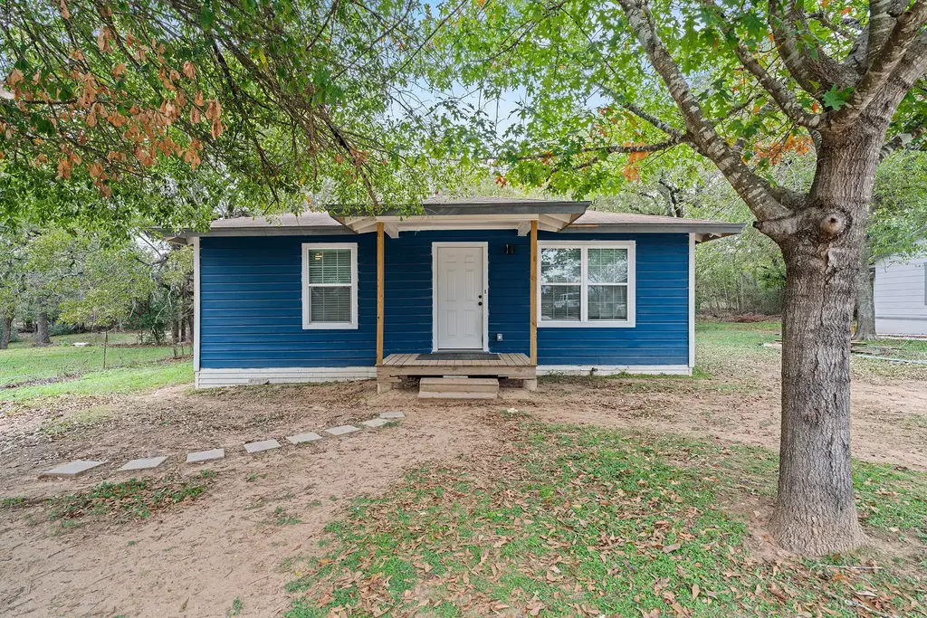 805 Hickory Street, Rockdale