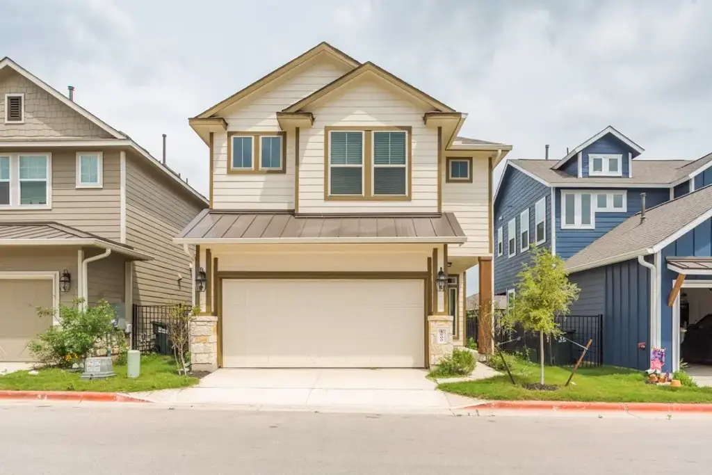 1600 Harwell Loop, Kyle