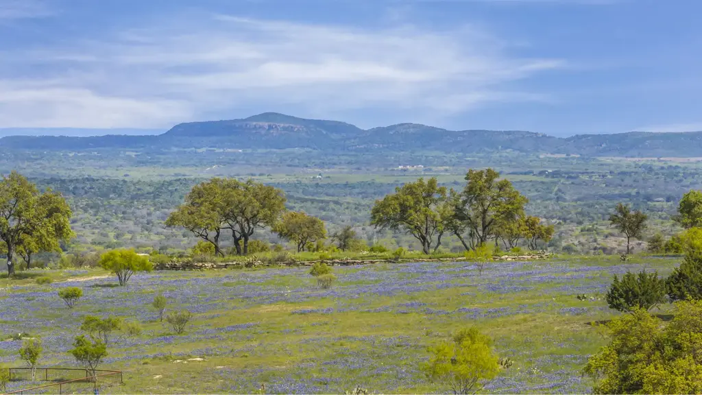 3531 Rr 3347 - Lot 2, Round Mountain