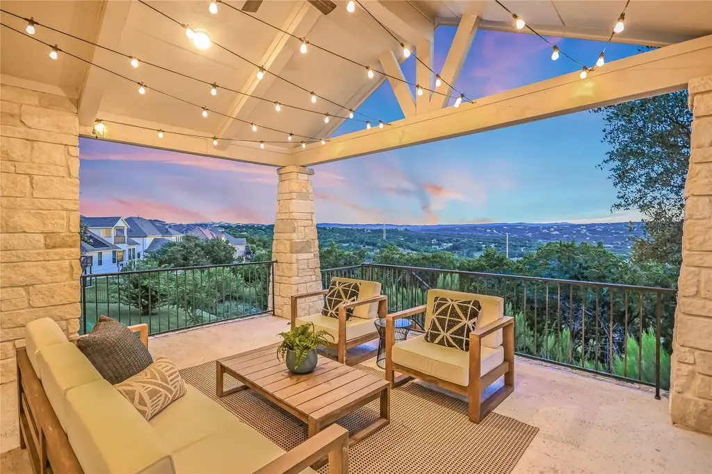 2610 Sunset Vista Circle 16, Spicewood
