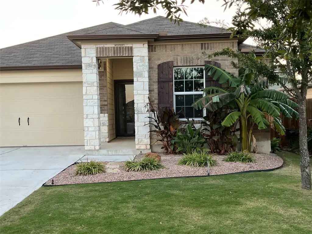 104 Granville Court, Jarrell