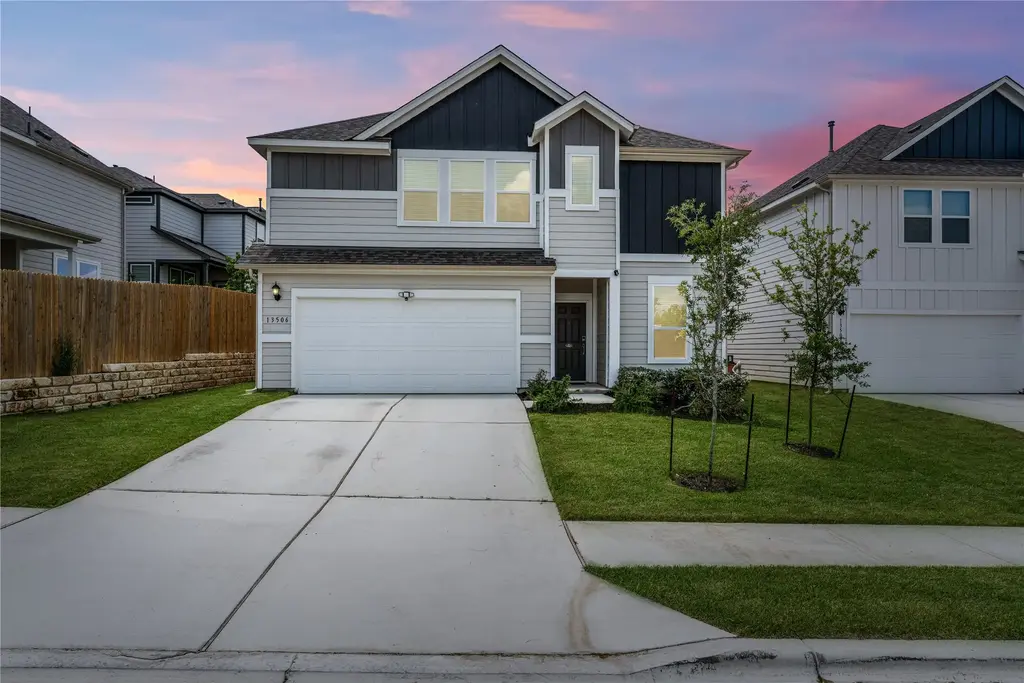 13506 Grand Central Drive, Pflugerville