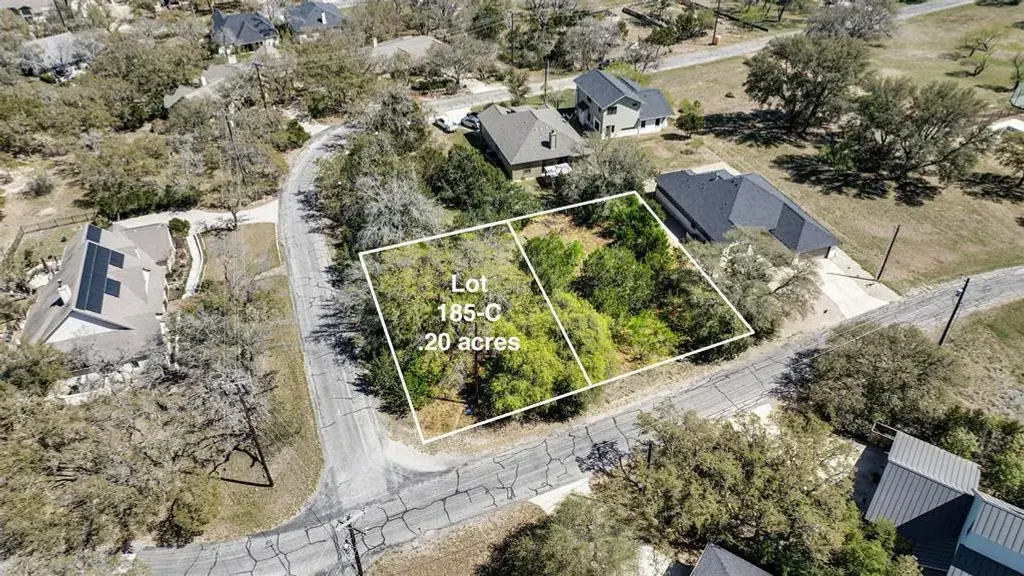 Eton Lane, Spicewood