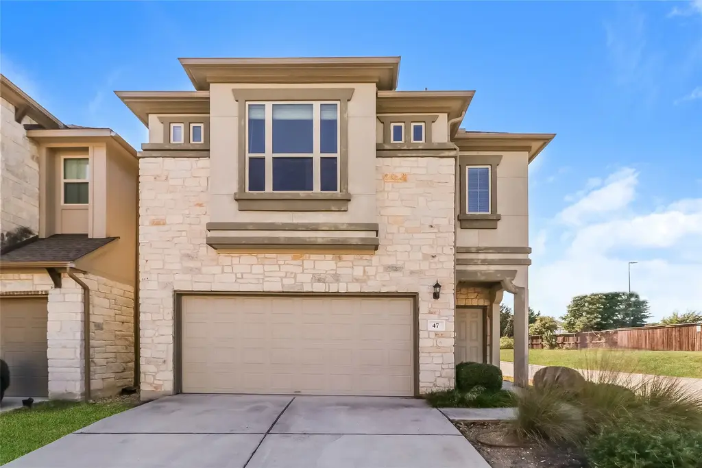 2105 Town Centre Drive 47, Round Rock