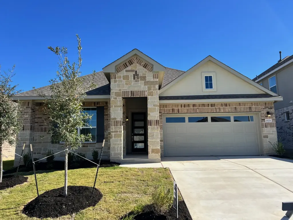 1928 Crooked Creek Street, Leander