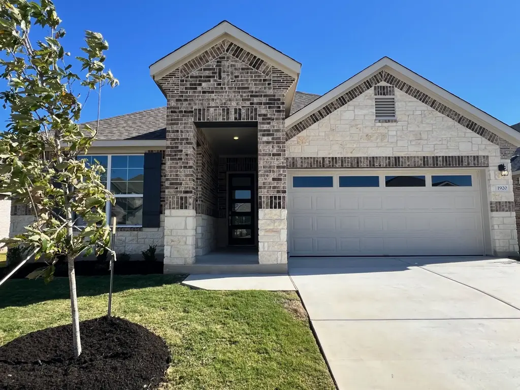 1920 Crooked Creek Street, Leander