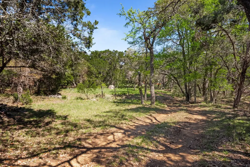 1725 Cripple Creek Station, Dripping Springs
