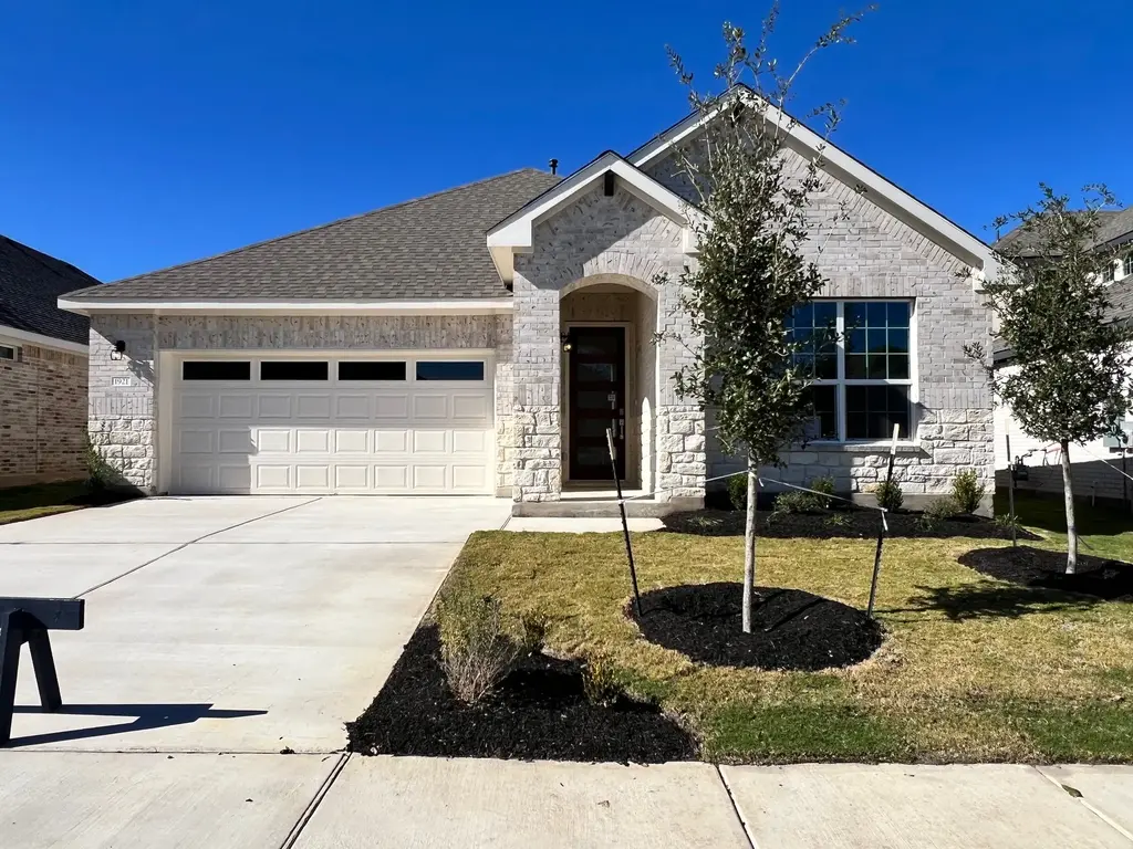 1921 Crooked Creek Street, Leander