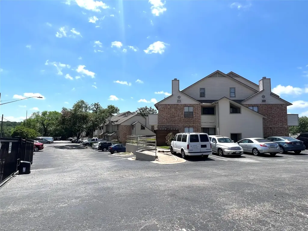 2500 Burleson Road 622, Austin