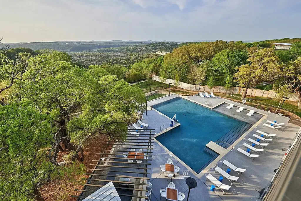 3600 S Lamar Boulevard 100, Austin