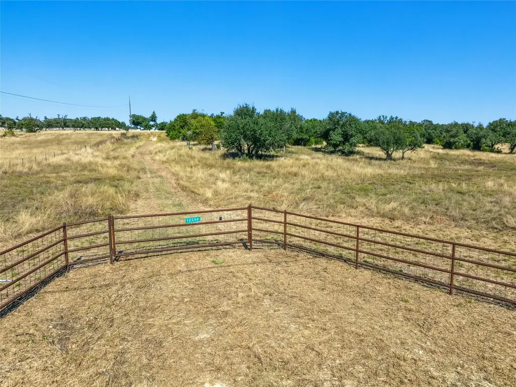 12550 Fm 2843, Salado