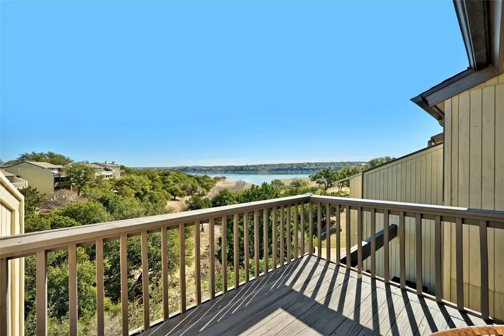 115 Comanche Point, Point Venture