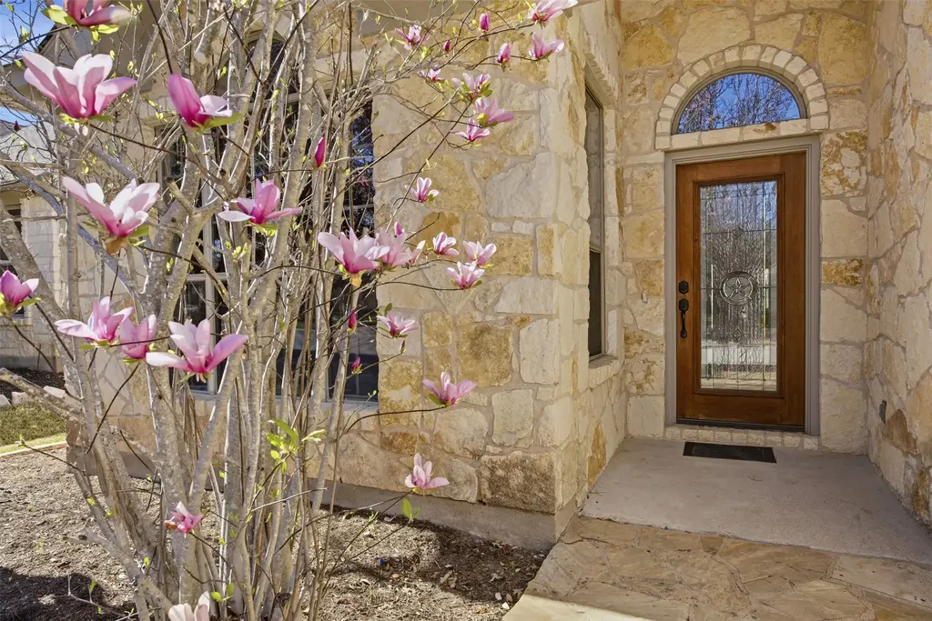 715 Enchanted Rock Trail, Georgetown