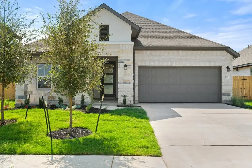 16317 Smithers Road, Manor