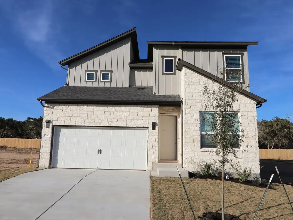200 Bishop Wood Road, Dripping Springs