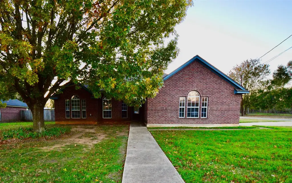 643 Yegua Drive, Lexington