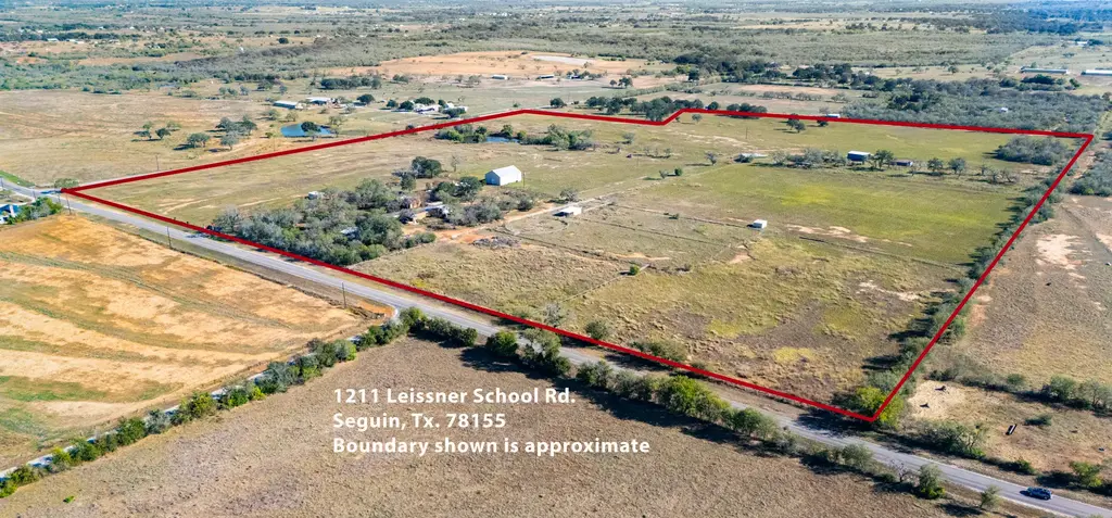 1211 Leissner School Road, Seguin