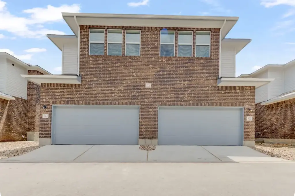 605 W South Street 321, Leander