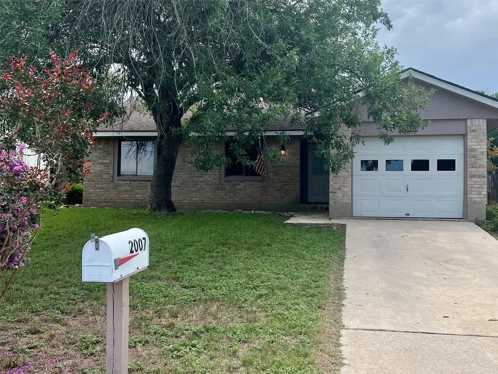 2007 Castle Gate Circle, San Marcos