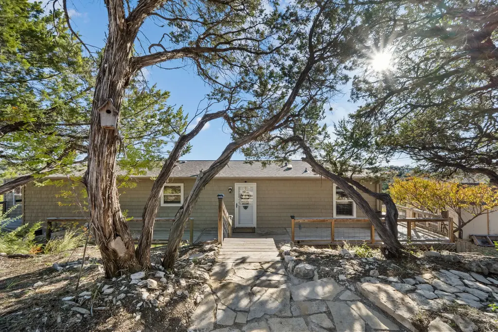 28609 Paradise Manor Drive, Marble Falls