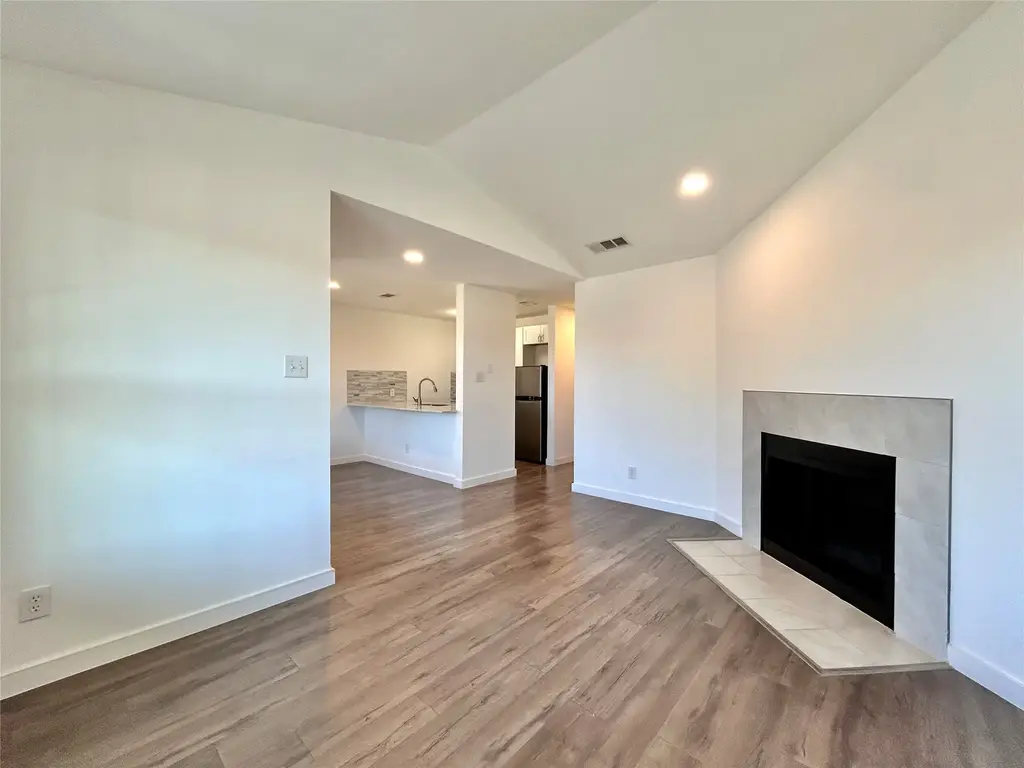 6409 Burns Street 305, Austin