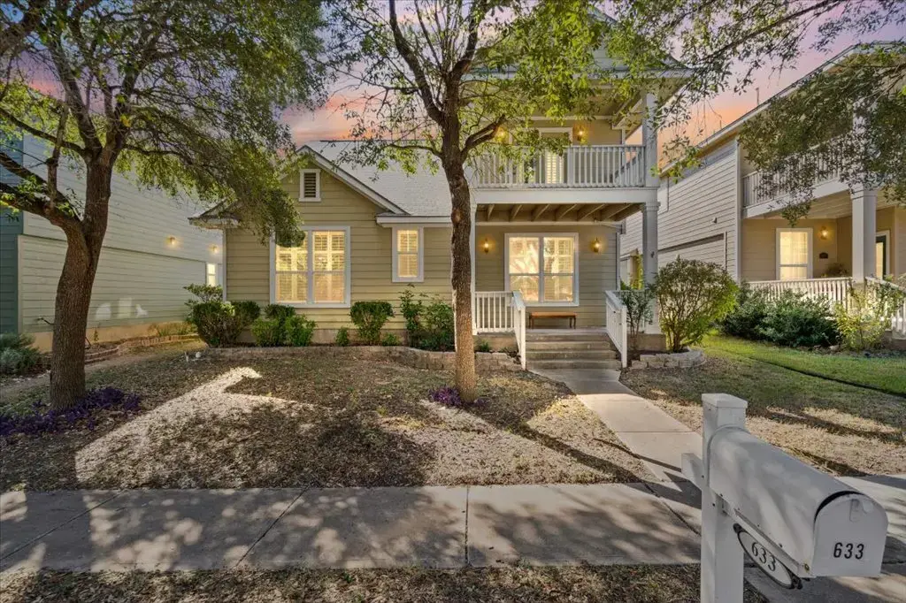 633 Fairway, Kyle