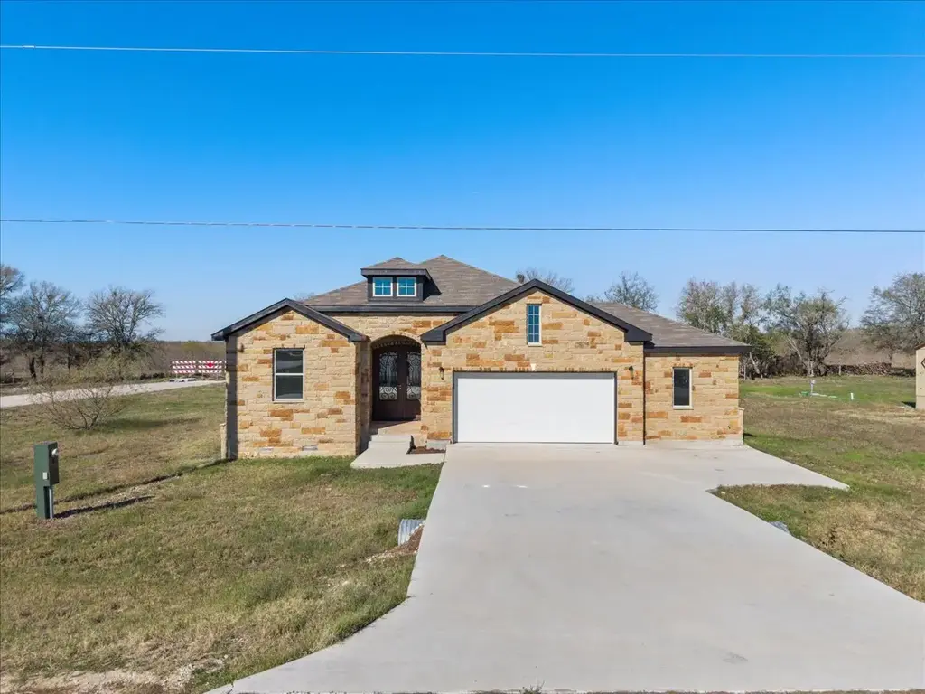 217 Gato Road, Cedar Creek