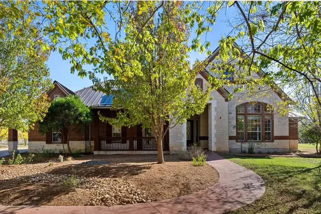 375 Colorado Drive, Cedar Creek
