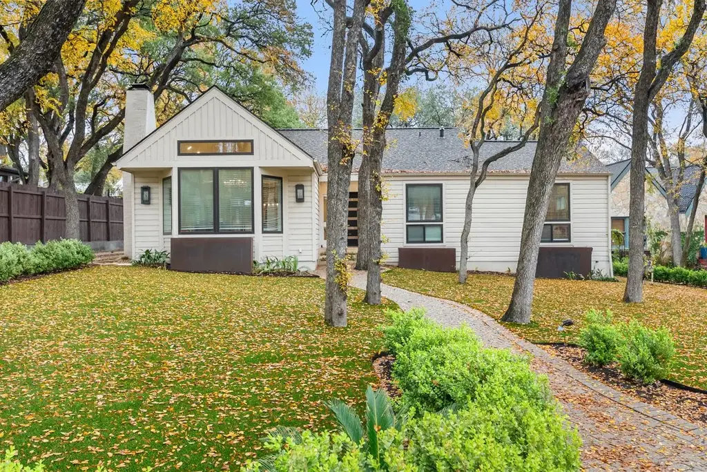 1703 Meadowbrook Drive, Austin