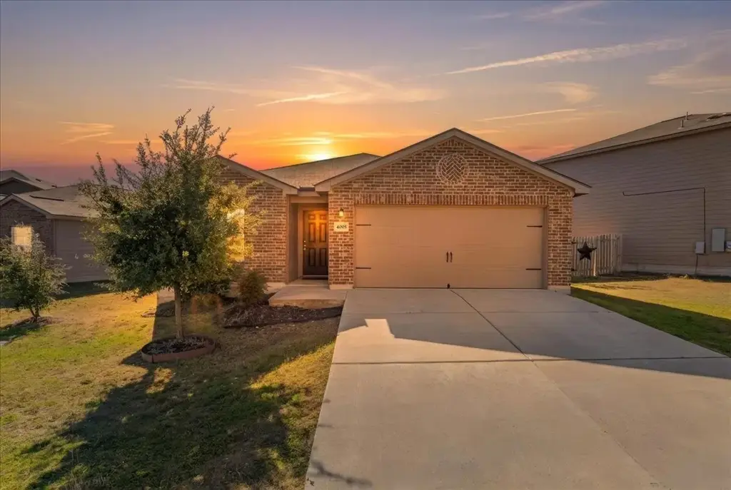 4005 Cressler Lane 16g, Jarrell
