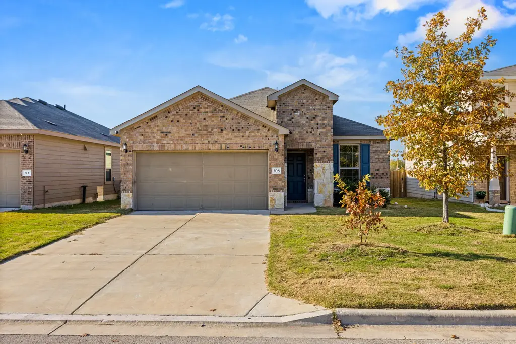 308 Bedford Falls Lane, Jarrell