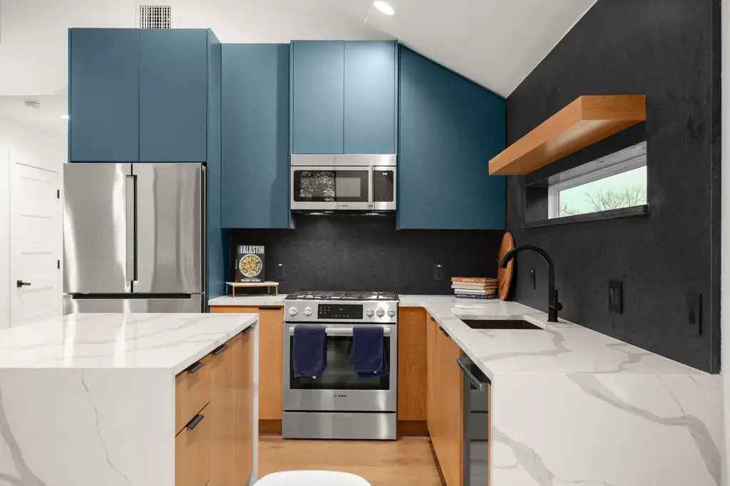 2416 E 10th Street, Austin