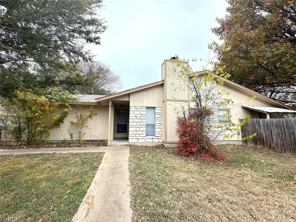 12401 Tree Line Drive A, Austin
