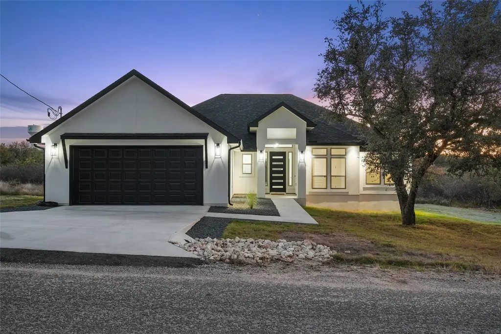137 Granitecastle Drive, Granite Shoals