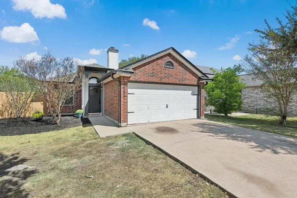 16612 Trevin Cove, Manor