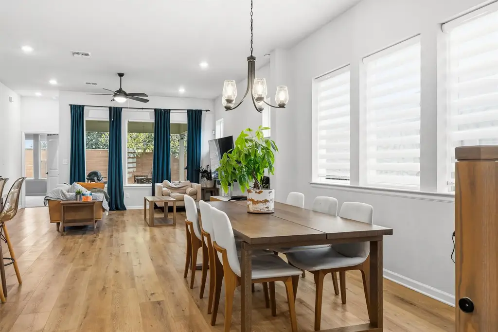 120 Monterey Oak Trail, Georgetown