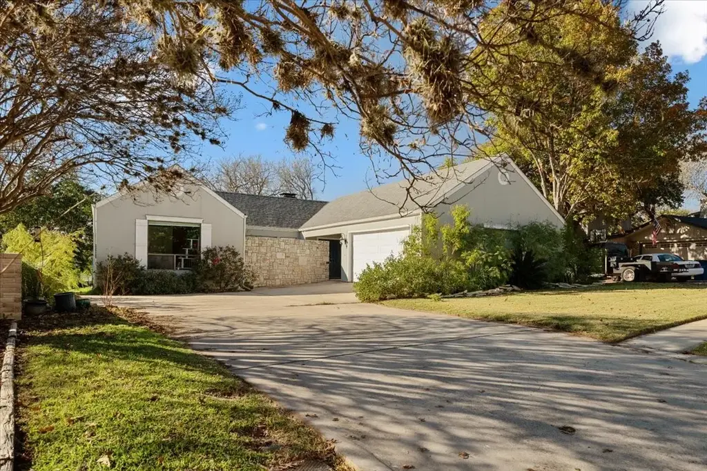 737 Summerwood Drive, New Braunfels
