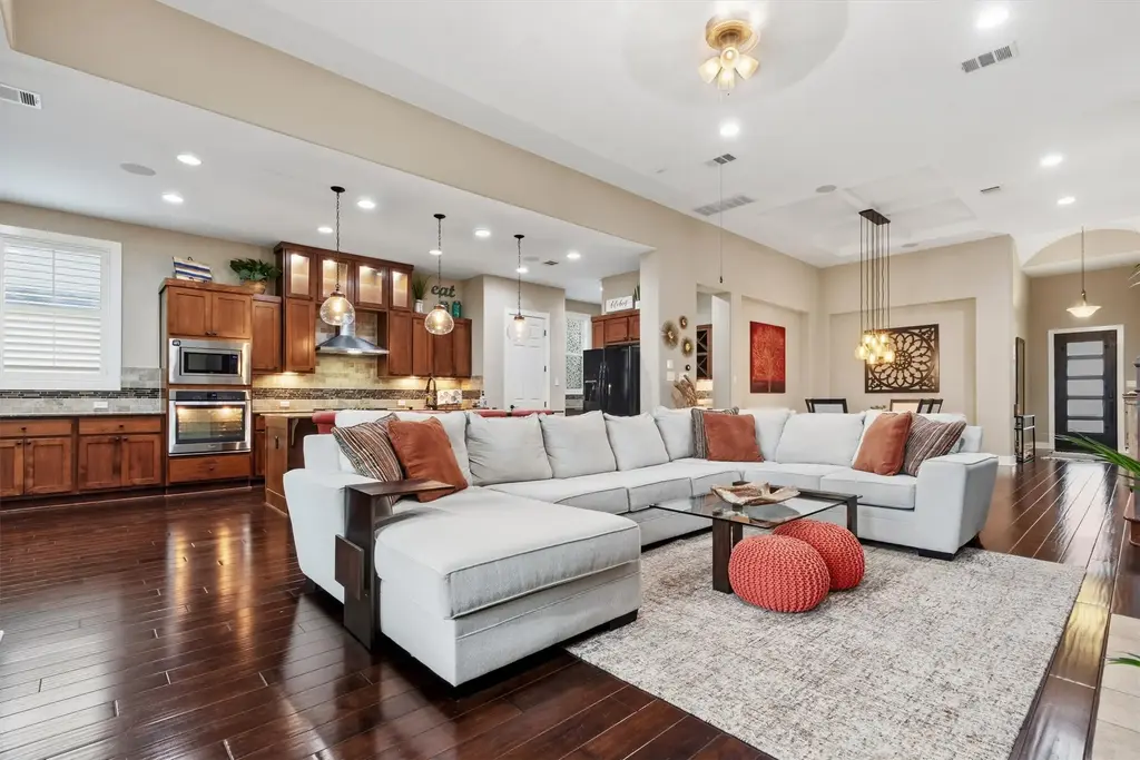 14504 Laurinburg Drive, Austin