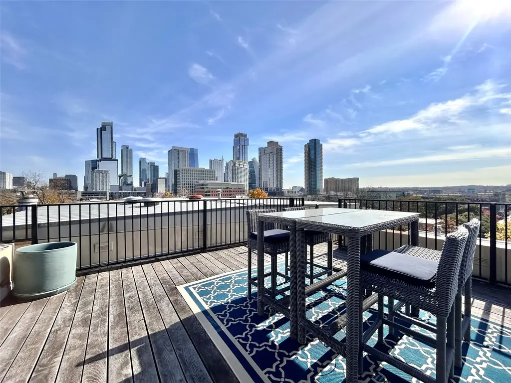 1106 W 6th Street 205, Austin
