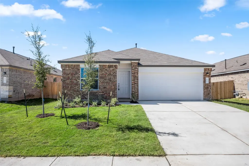 625 Waterway Avenue, Hutto