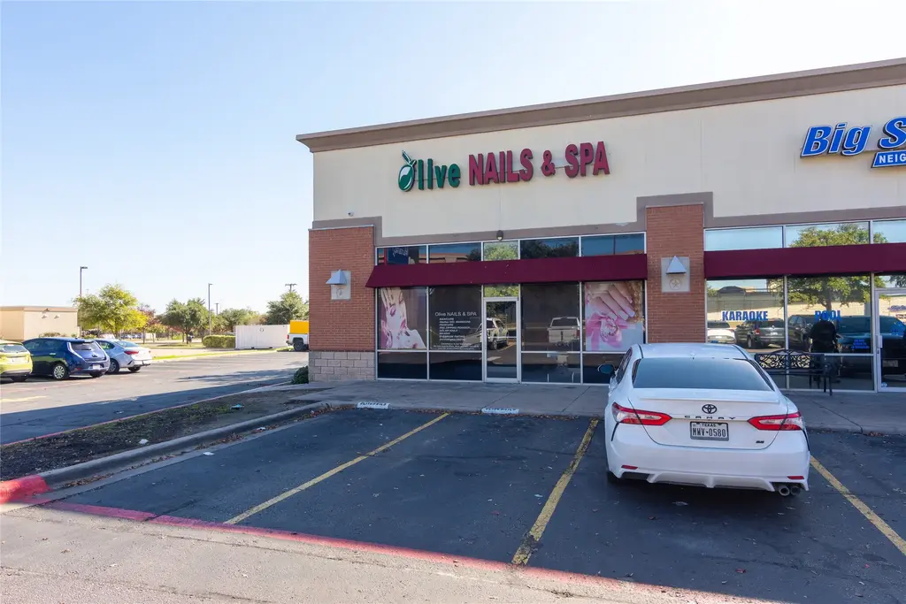 399 W Louis Henna Boulevard A, Austin