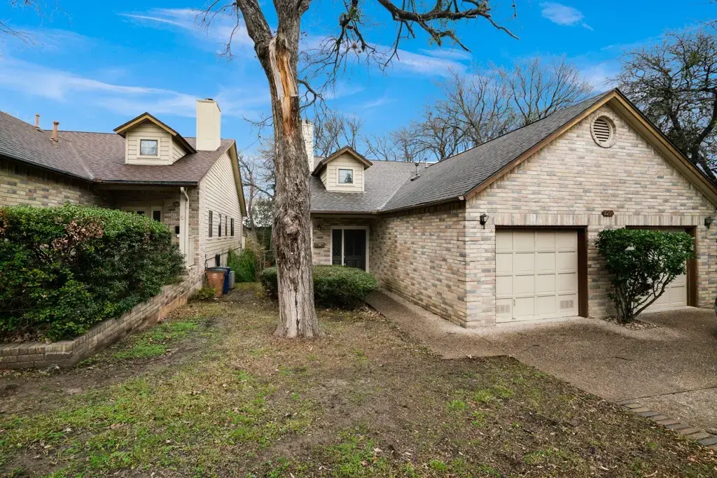 2208 Indian Trail A, Austin